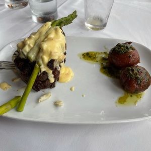 Meet your Posher, Curtis